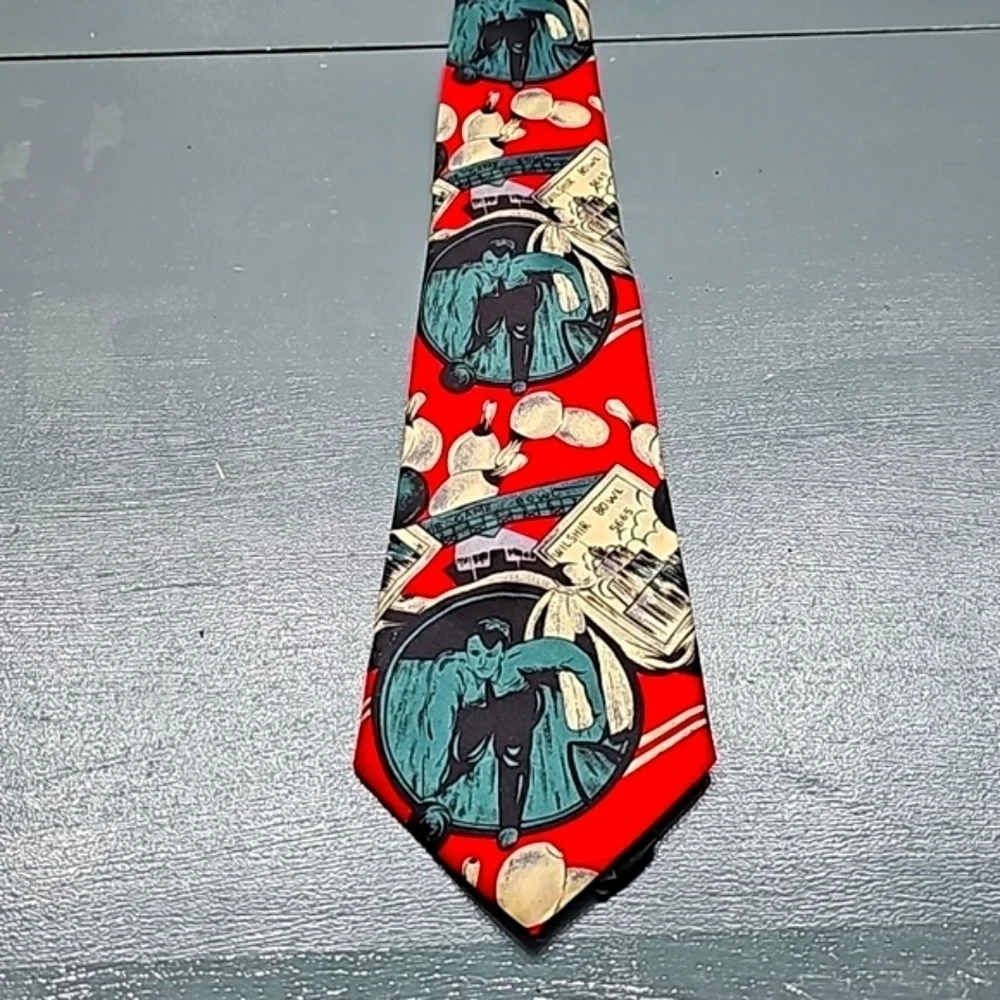 Mens bowling tie by Rene' Chagal. HAND, MADE. 4